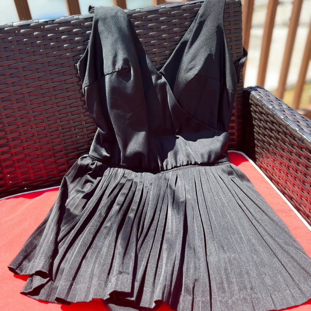 Vintage 1960’s Rose Marie Reid Swimsuit. Classic pinup aesthetic.